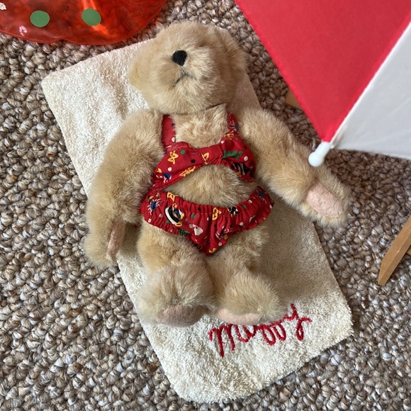 Muffy VanderBear At the Beach/Splash Party Set - Picture 3 of 9